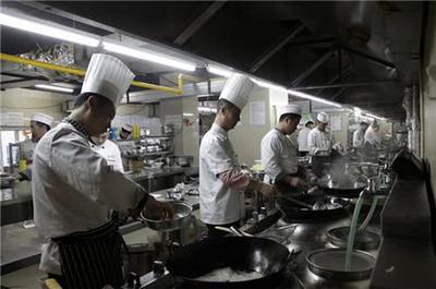 菜品也有質(zhì)量標(biāo)準(zhǔn)?20條熱菜出品管理標(biāo)準(zhǔn),你的后廚必須有