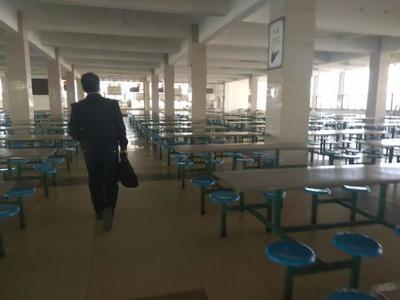 沂水縣綜合行政執(zhí)法局持續(xù)檢查餐飲店鋪油煙凈化情況