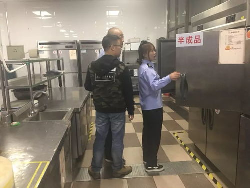 錫市食藥工商質(zhì)監(jiān)局扎實推進餐飲服務食品安全隱患大排查大整治工作