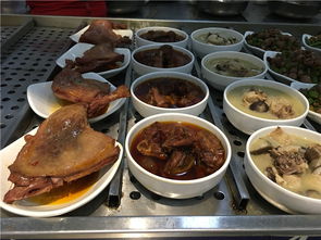 新鄉(xiāng)市牧野佳朋餐飲管理當(dāng)屬專業(yè)的食堂托管公司 工廠食堂托管